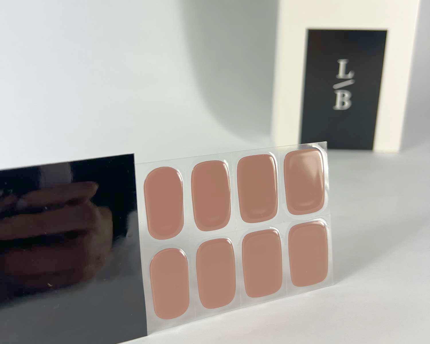 semi-cured-Gel-Nail-Sticker-classic-chocolate-black-strip