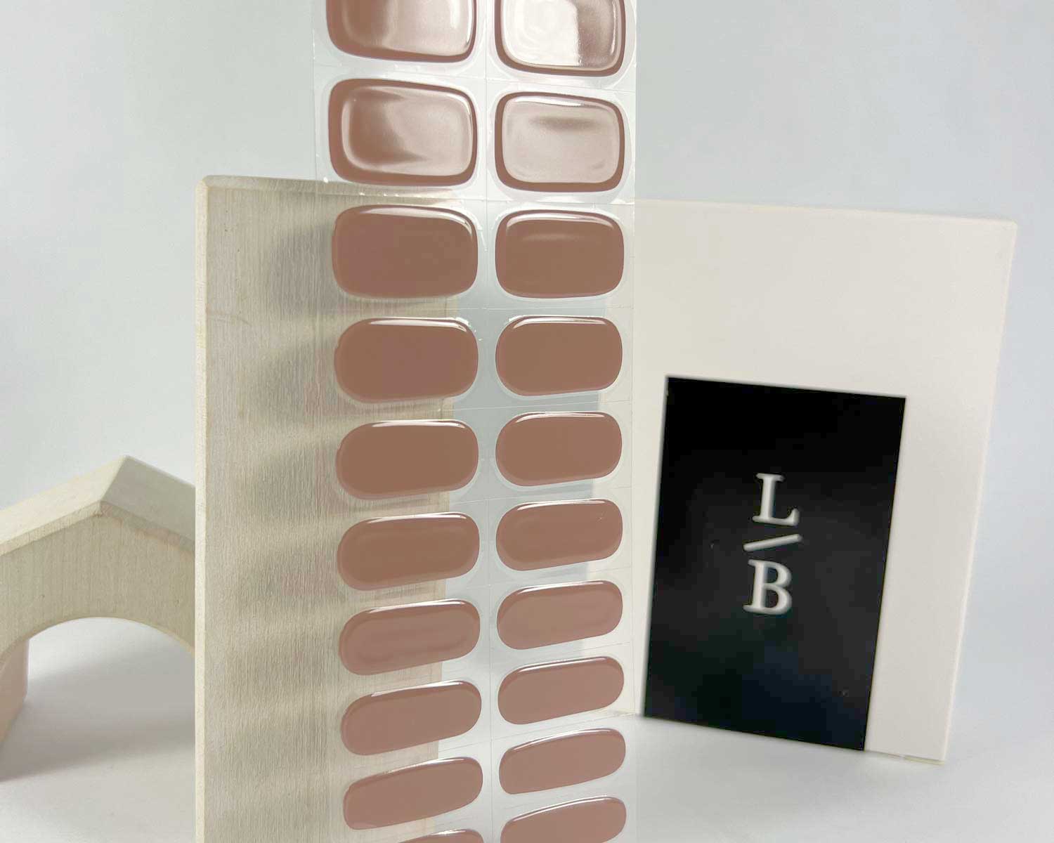 semi-cured-Gel-Nail-Sticker-classic-chocolate-mock