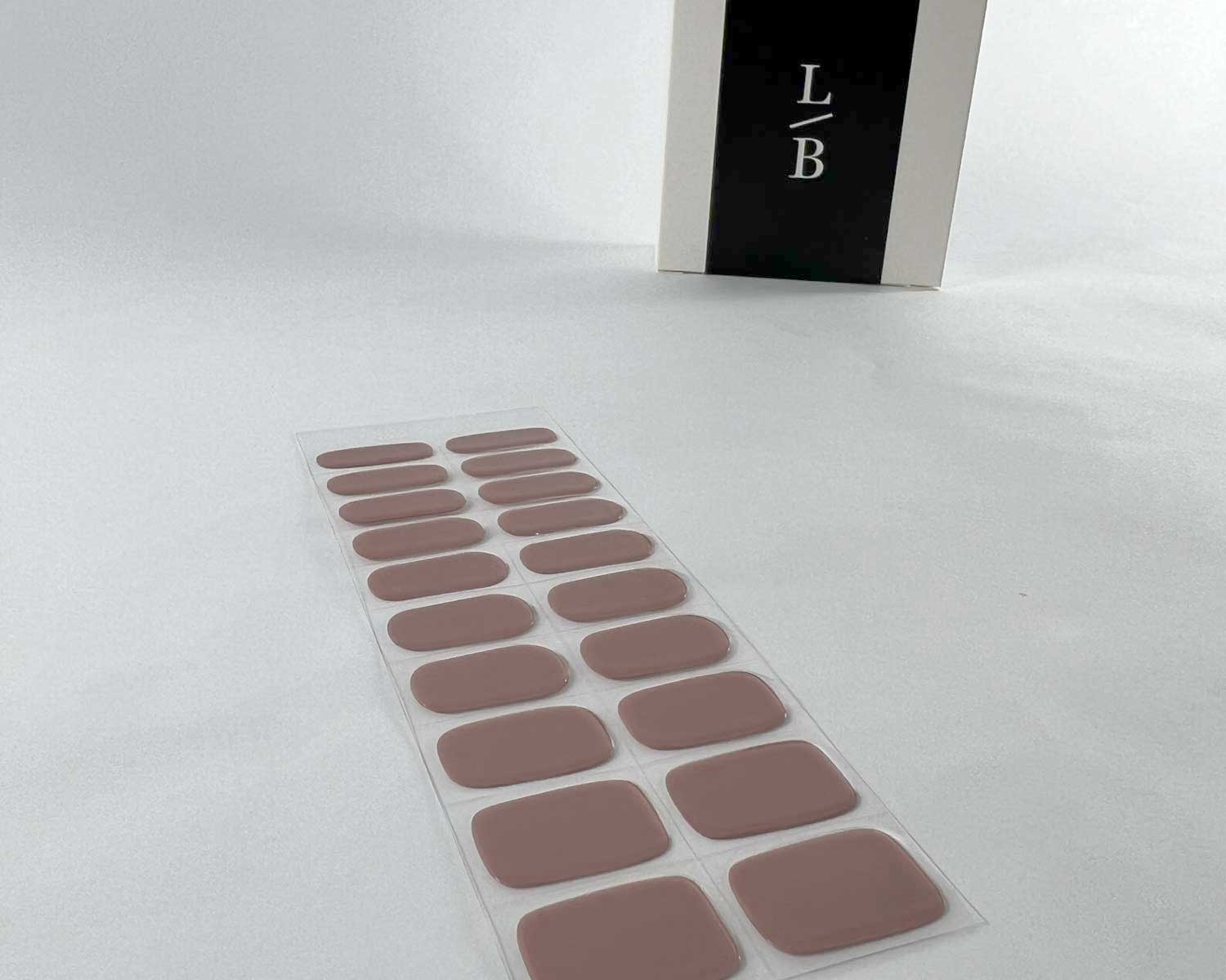 semi-cured-Gel-Nail-Sticker-classic-chocolate-angle