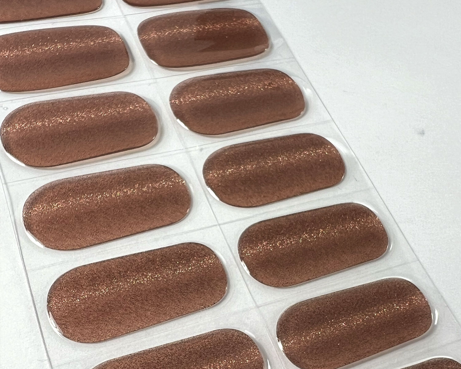 tigers-eye-semi-cured-gel-nail-zoom