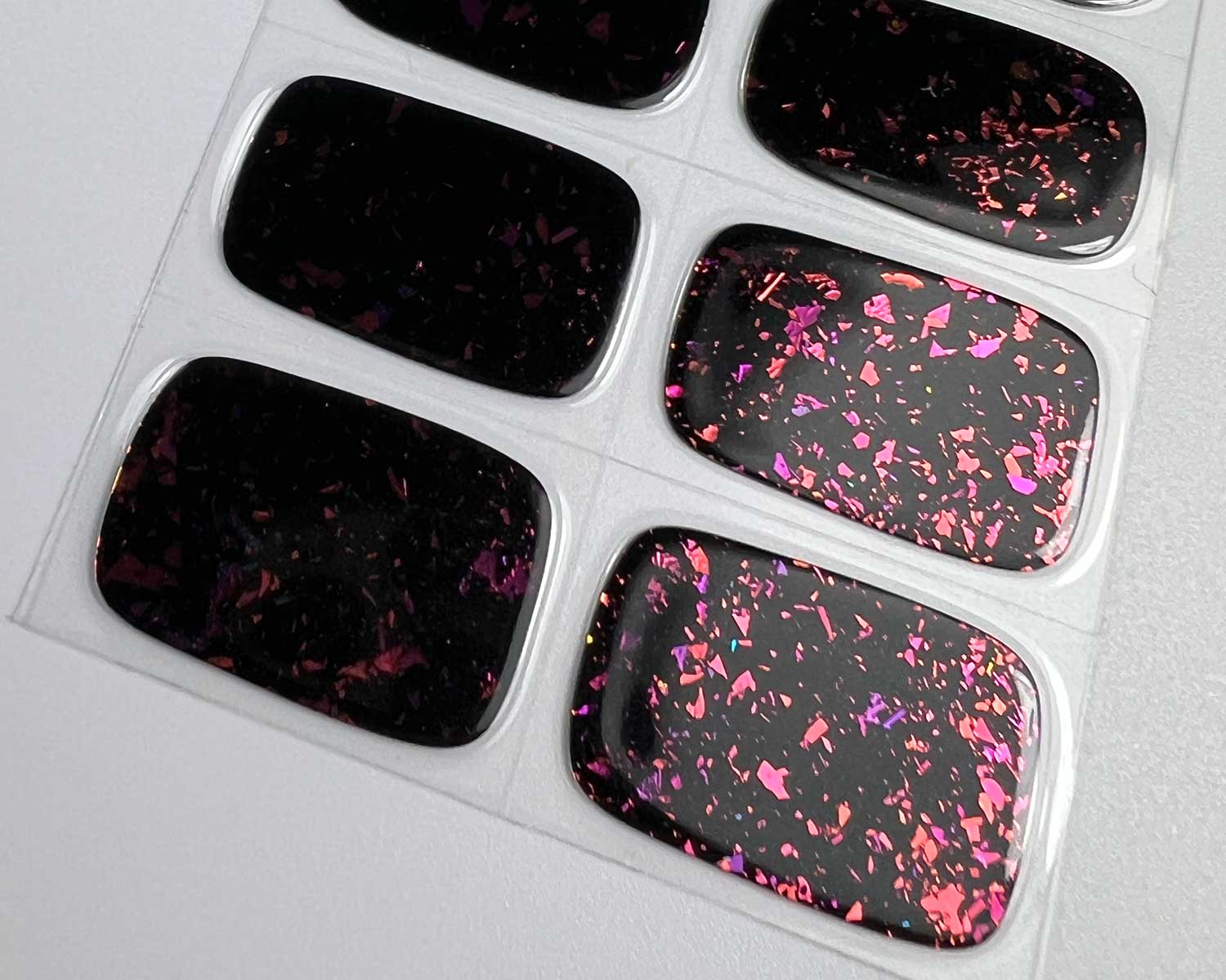 volcanic-speckle-semi-cured-gel-nail-zoom