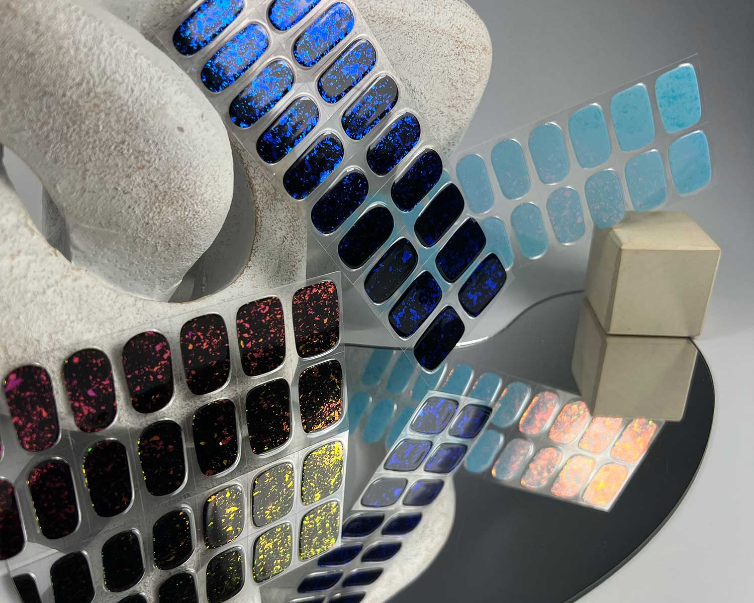 speckle-range-semi-cured-gel-nail-mockp2