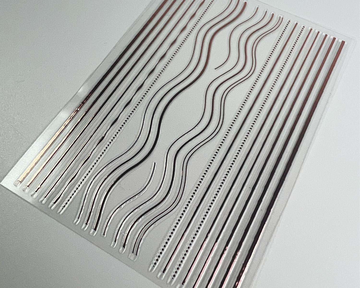 La-Bek-_0014_nail-stickers-Rose-Gold-Stripes-Waves